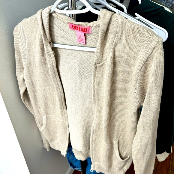 Cream zip up sweater - Picture 2 of 3